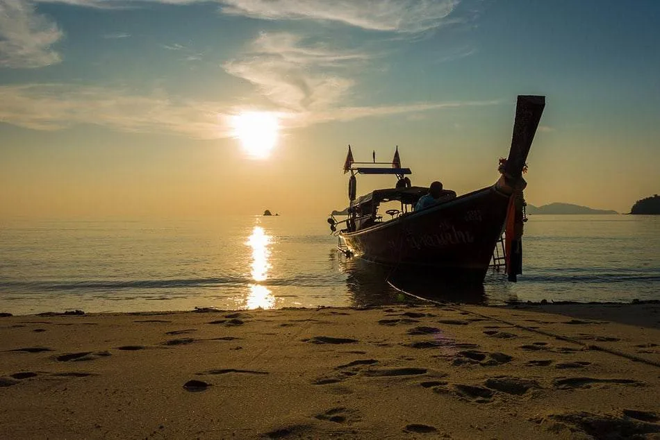 cala-la-notte-in-thailandia