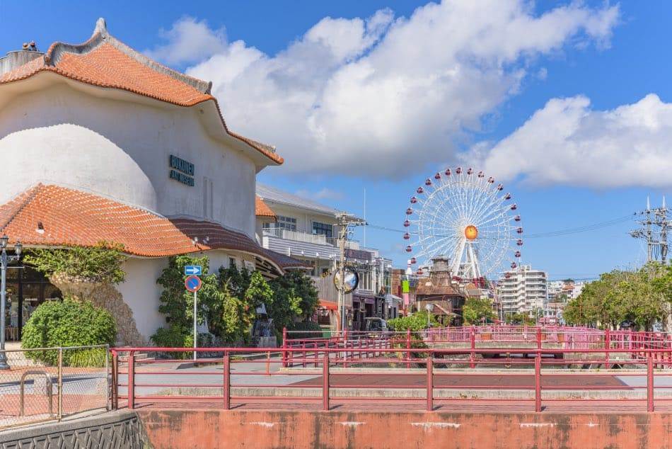 Chatan, Okinawa, Villaggio Americano